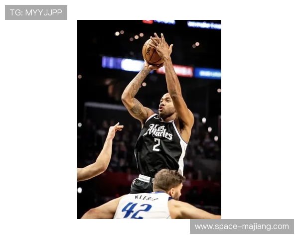 湖人轻取鹈鹕阵容剖析：东契奇首节爆发奠定胜局模式