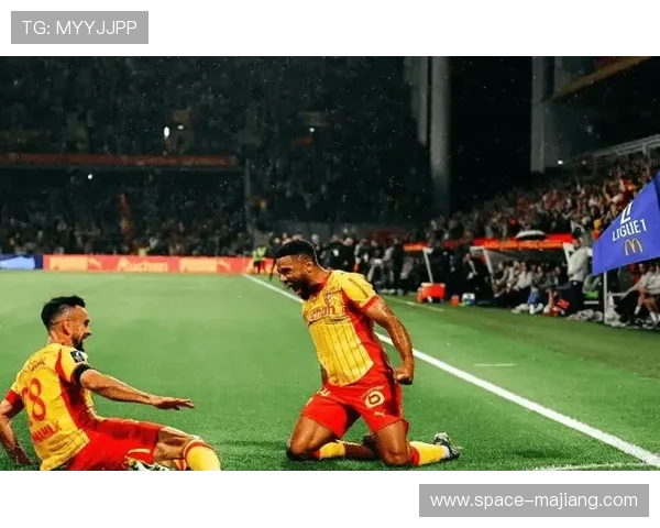 朗斯客场挑战图卢兹,法甲领头羊虐菜稳定性受考验 朗斯客场挑战图卢兹,法甲领头羊虐菜稳定性受考验